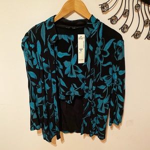 elegant floral 2 piece glitzy blazer and shirt.